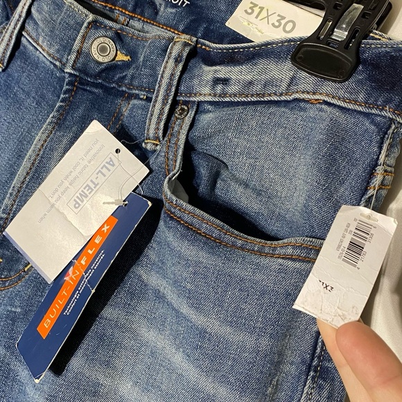 Old Navy Med Wash Slim Straight Jeans 31x30 NWT - Picture 9 of 15